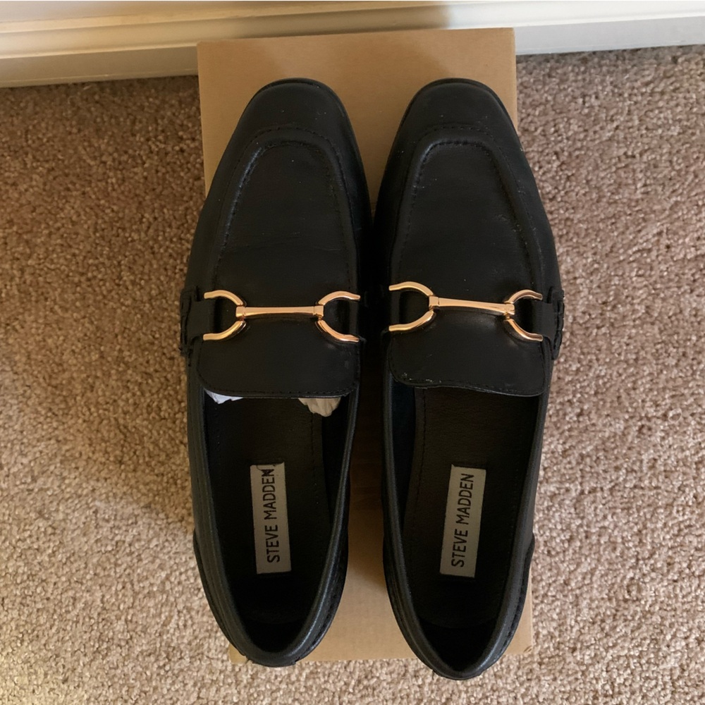 Women’s Steve Madden dress shoes